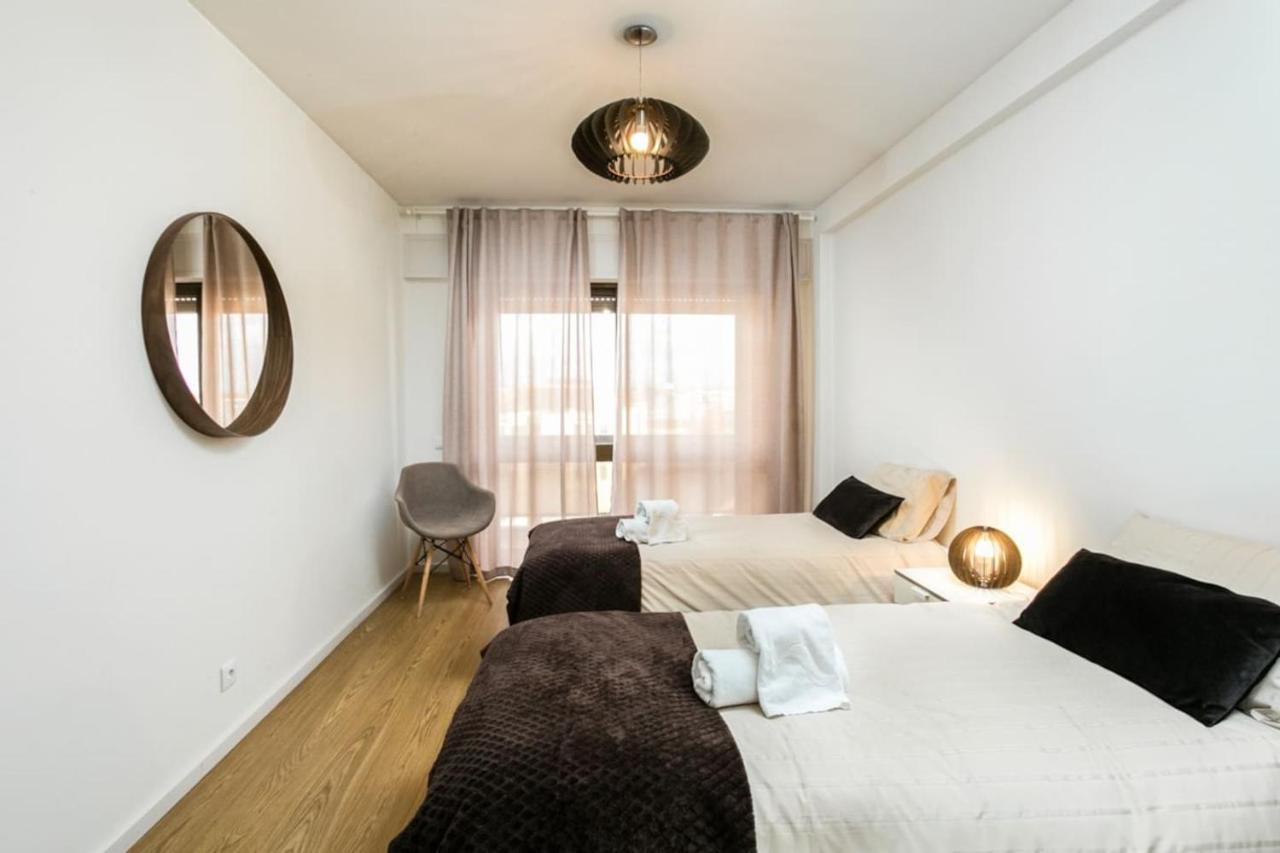Aposentus - Elegant Functionality Porto Downtown Apartment Luaran gambar