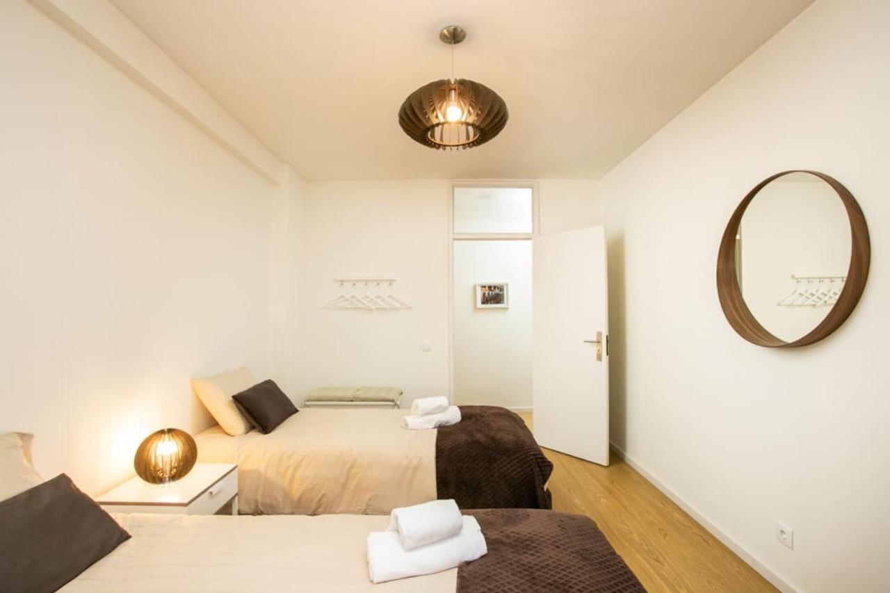 Aposentus - Elegant Functionality Porto Downtown Apartment Luaran gambar