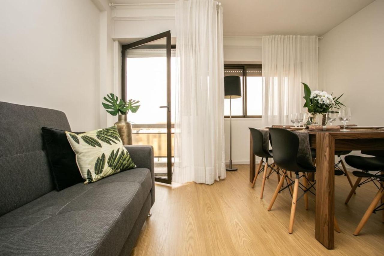 Aposentus - Elegant Functionality Porto Downtown Apartment Luaran gambar